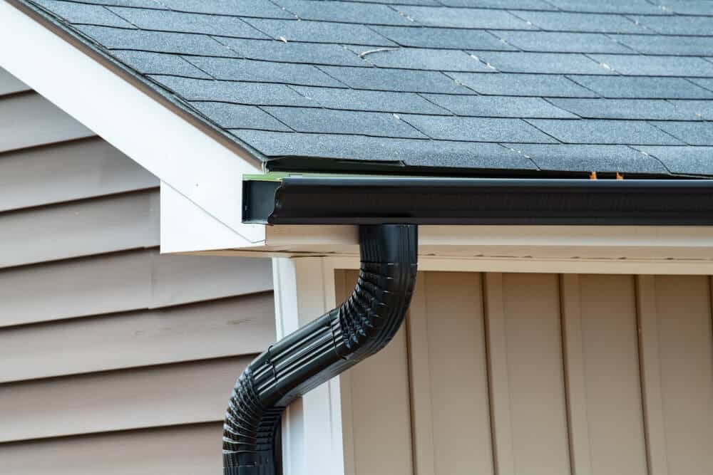 seamless gutter vs regular gutter